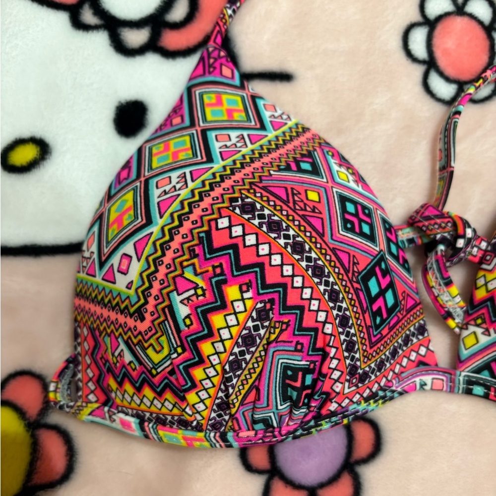 Colorful Geometric Bikini Set - Picture 2 of 6